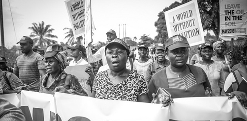 On May 12, 2016, hundreds of men, women and children gathered at the first ever oil well in the Niger Delta - Oloibiri well 1. They demanded a Break Free from coal, oil and gas and called for the rehabilitation of the entire Niger Delta. Credit: Break Free (CC BY-NC-SA 2.0) - Flickr