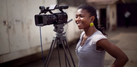 African young reporter using video camera
Poto credit: Panos / Jacob Silberberg